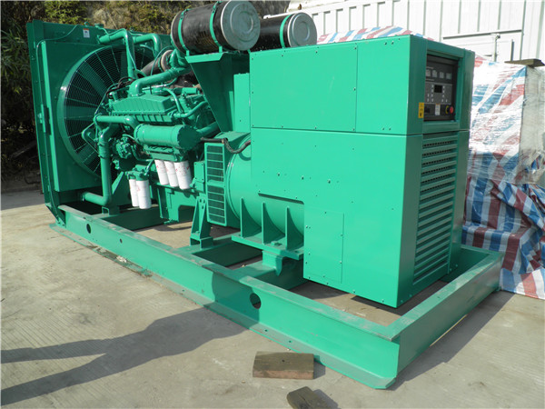 皮山出租发电机 发电机组厂家：柴油发电机组的控制屏的作用是什么？