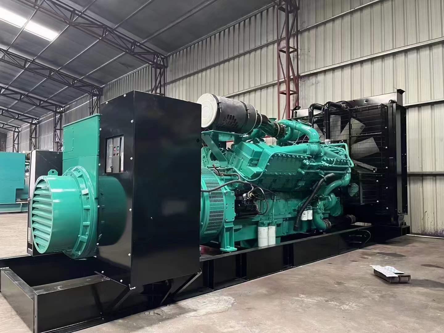 皮山如何降低 800kW 柴油发电机输出电流的波动？
